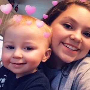 Meet your Posher, Kayla